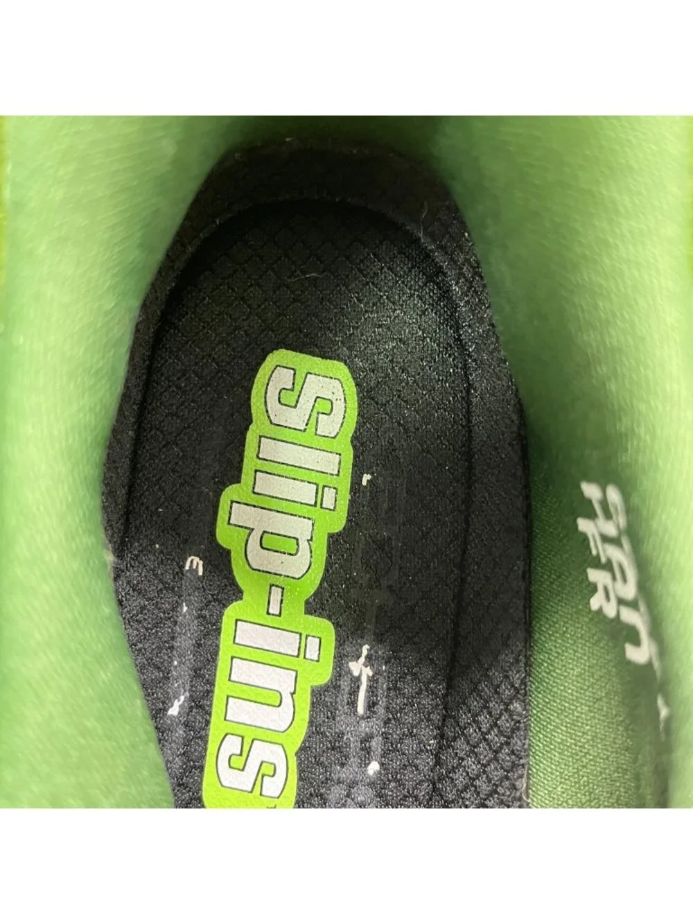 Skechers Contour Foam Cozy Fit Mens Size 9.5 White Green Running Shoes Sneakers